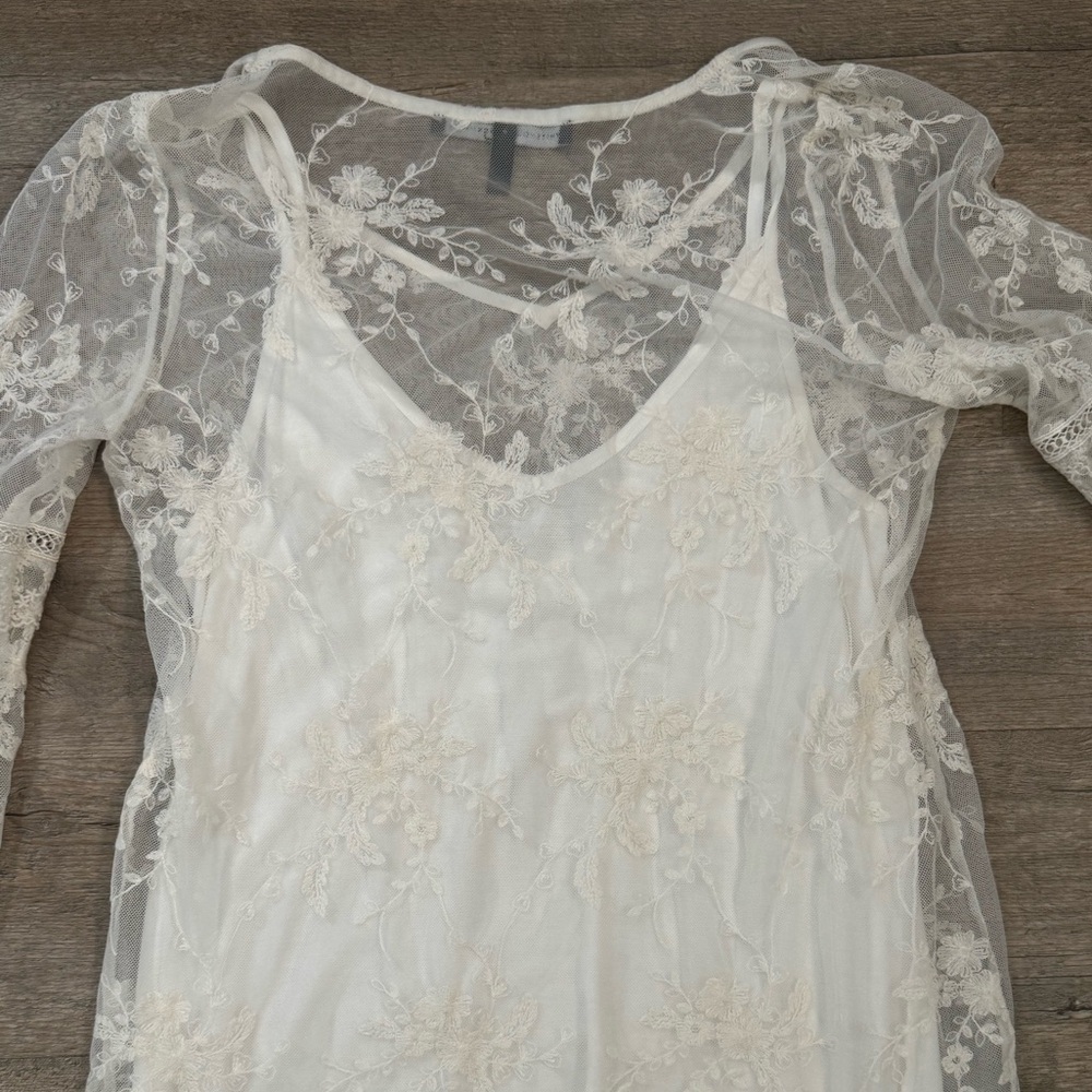 White House Black Market Sheer Lace Blouse, V-Neck, Ivory, Size S - Picture 6 of 11